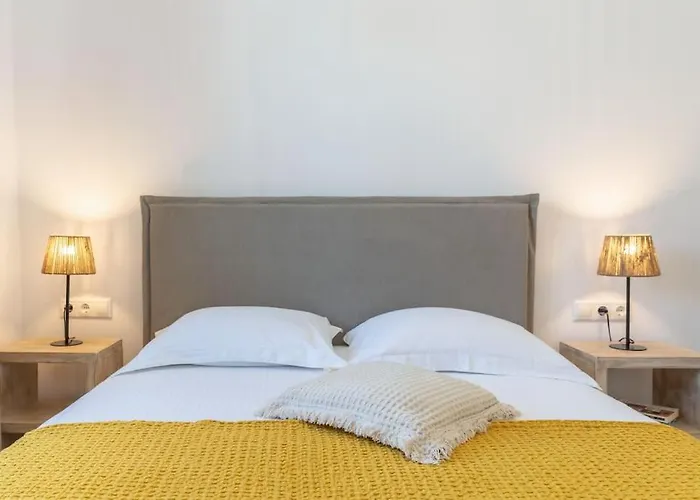 - 2br Cycladic Town-house - Jasper Apartment *